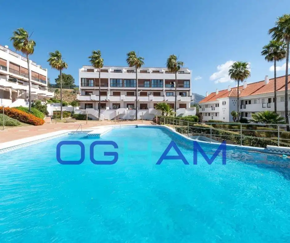 Vista exterior de Dúplex en venda en Mijas amb Traster, Moblat i Piscina comunitària
