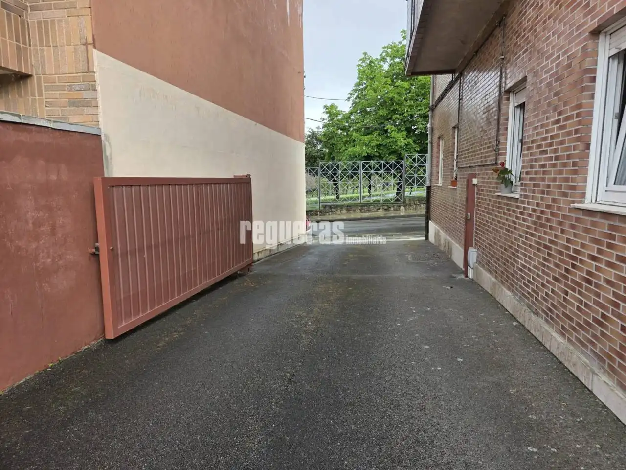 Parking of Apartments for sale in Avilés  with Heating, Storage room and Furnished