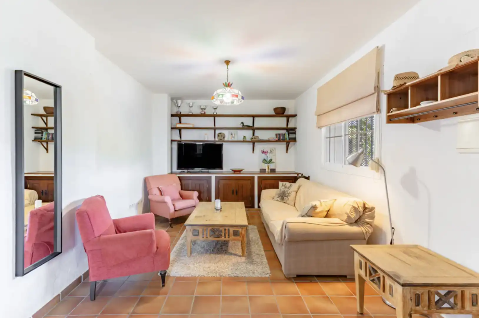 Sala de estar de Casa adosada en venta en Estepona con Calefacción, Jardín privado y Terraza