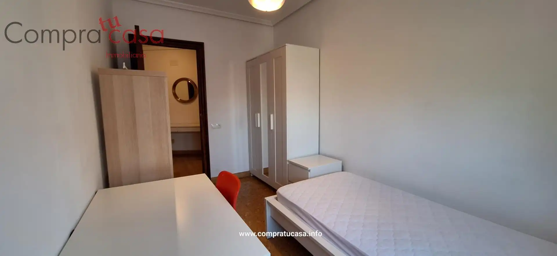 Habitación de Piso de alquiler en Segovia con Calefacción, Terraza y Amueblado