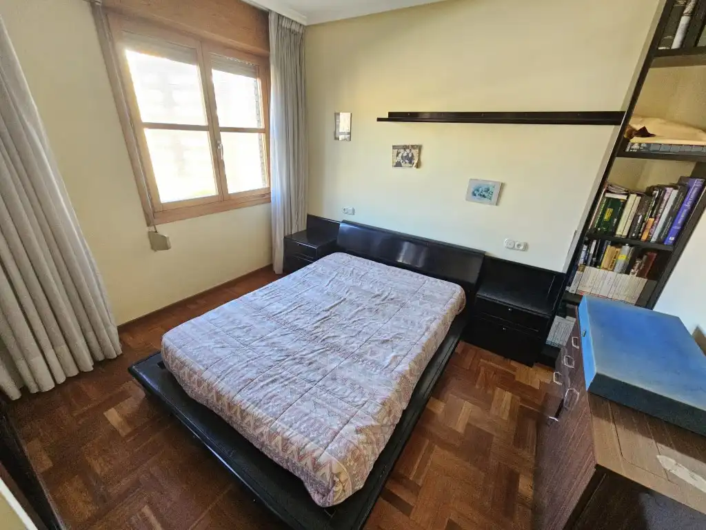 Habitación de Piso en venta en Avilés