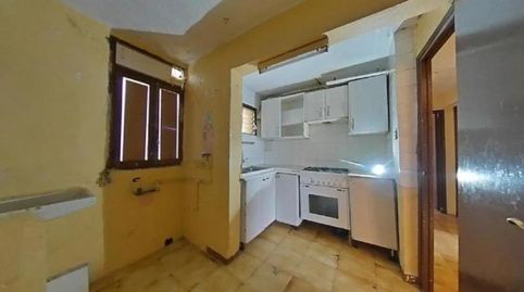 BADALONA (Barcelona). "OKUPADO" (no se puede visitar ni hipotecar).