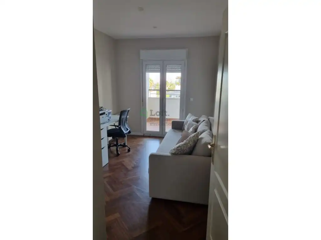 Habitación de Ático de alquiler en Badajoz con Aire acondicionado, Jardín privado y Terraza