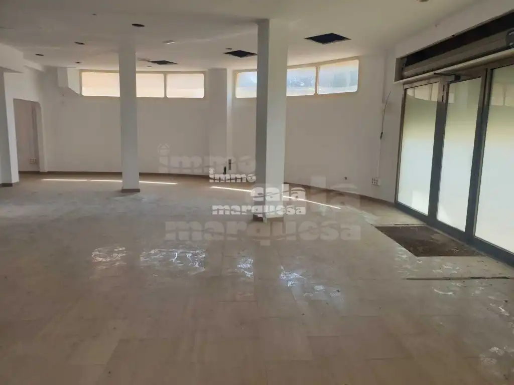Business premises for sale in Calle Bailen, imagen 3