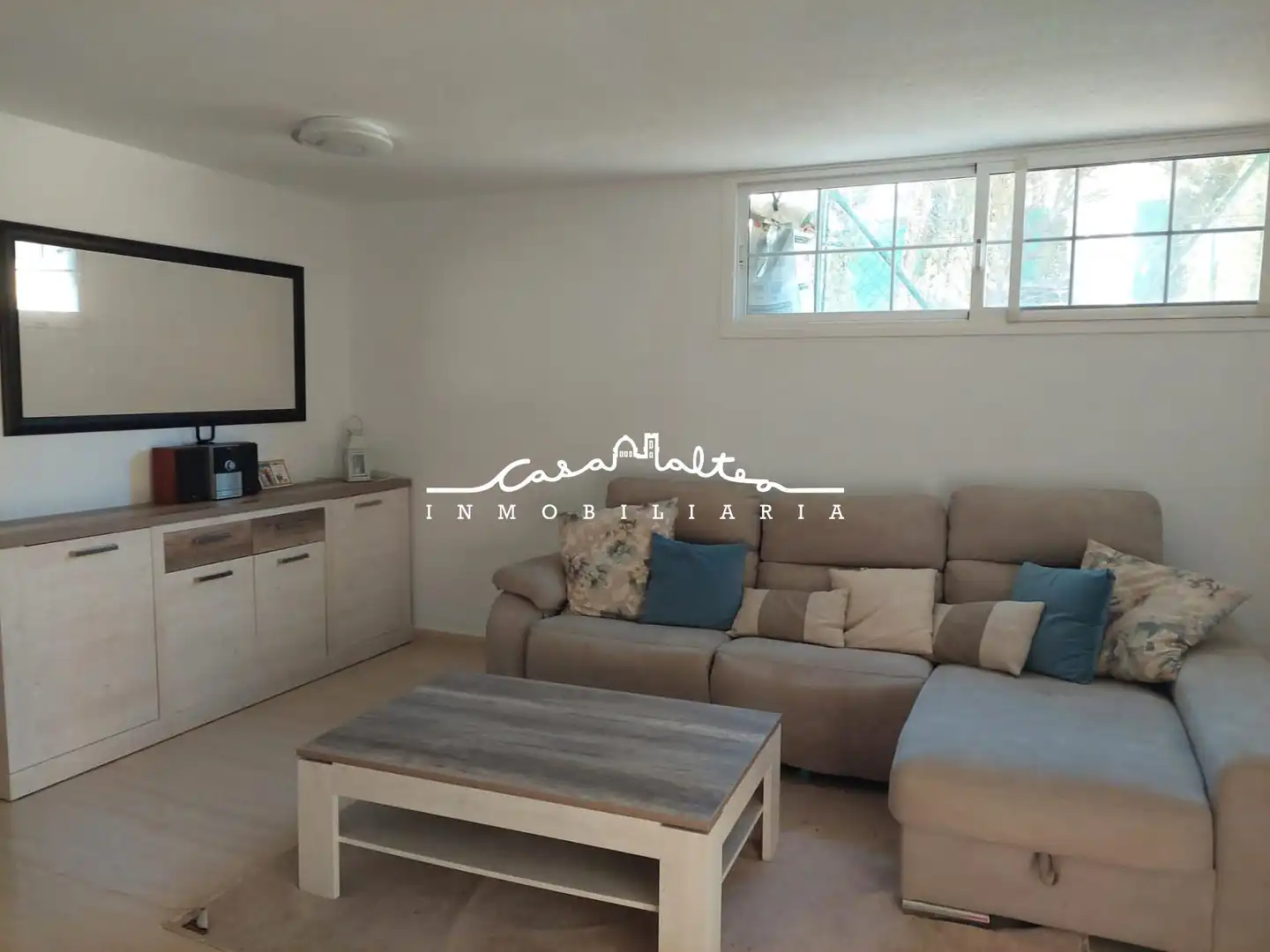 Sala de estar de Casa o chalet en venta en La Nucia con Aire acondicionado, Terraza y Trastero