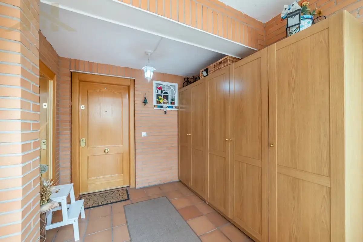 Casa adosada en venda en Parla amb Aire condicionat, Calefacció i Jardí privat