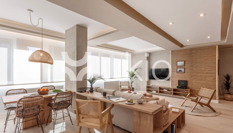 Apartamento de alquiler en Calle de Rafael Calvo, Almagro - Imagen 2