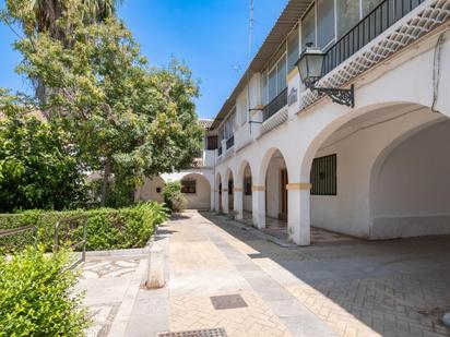 Exterior view of Single-family semi-detached for sale in  Granada Capital  with Terrace