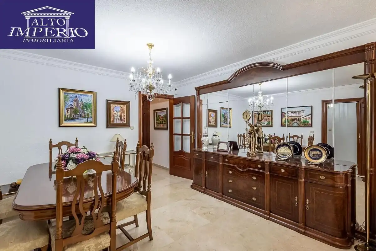 Piso con ascensor en venta en Calle ARQUITECTO JIMENEZ LACAL, imagen 7