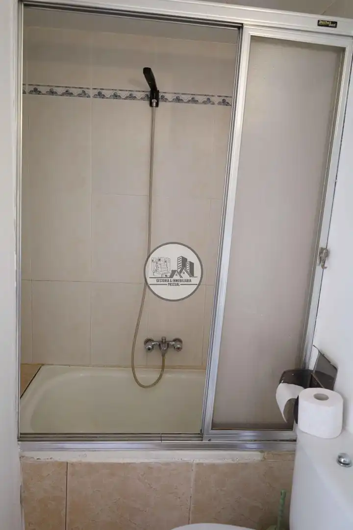 Baño de Casa o chalet en venta en Samper de Calanda con Terraza, Trastero y Amueblado