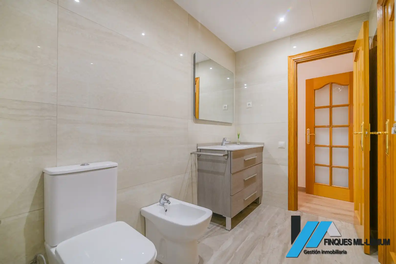 Flat for sale in Passeig Maragall