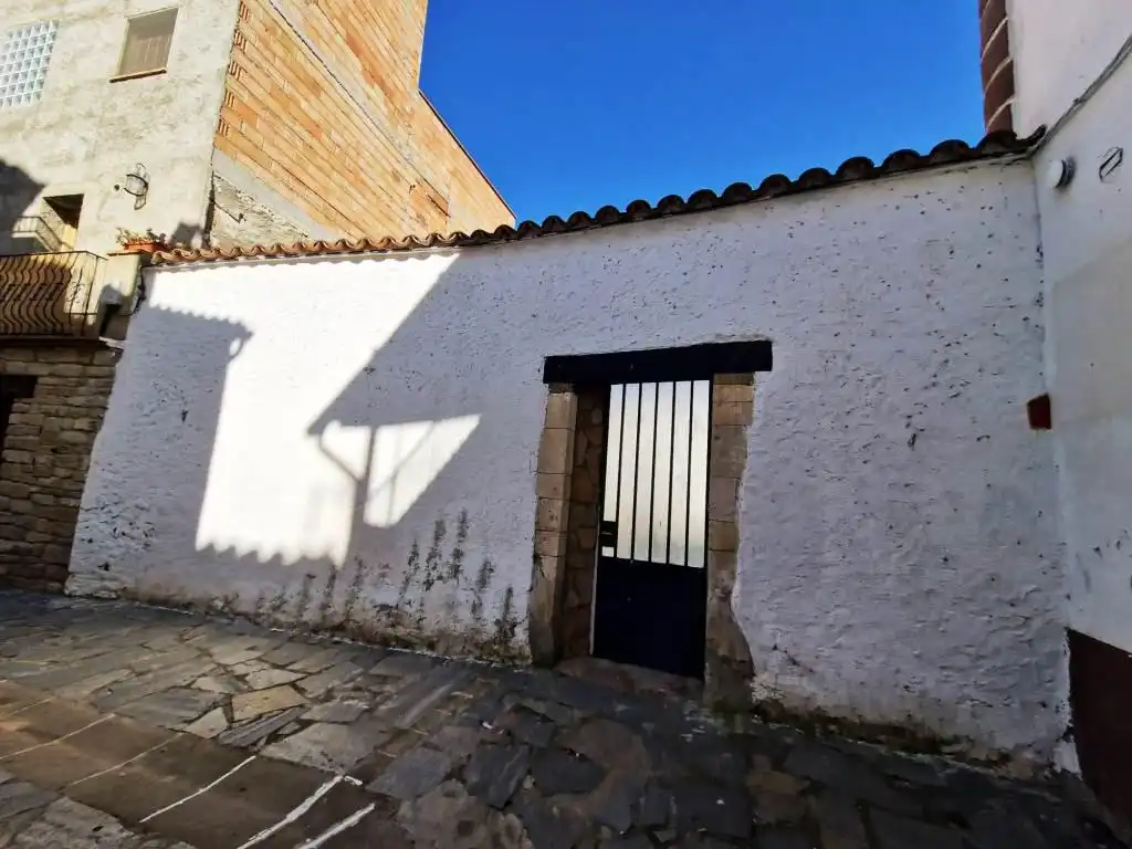 Vista exterior de Casa o xalet en venda en Camporrélls amb Jardí privat, Terrassa i Balcó
