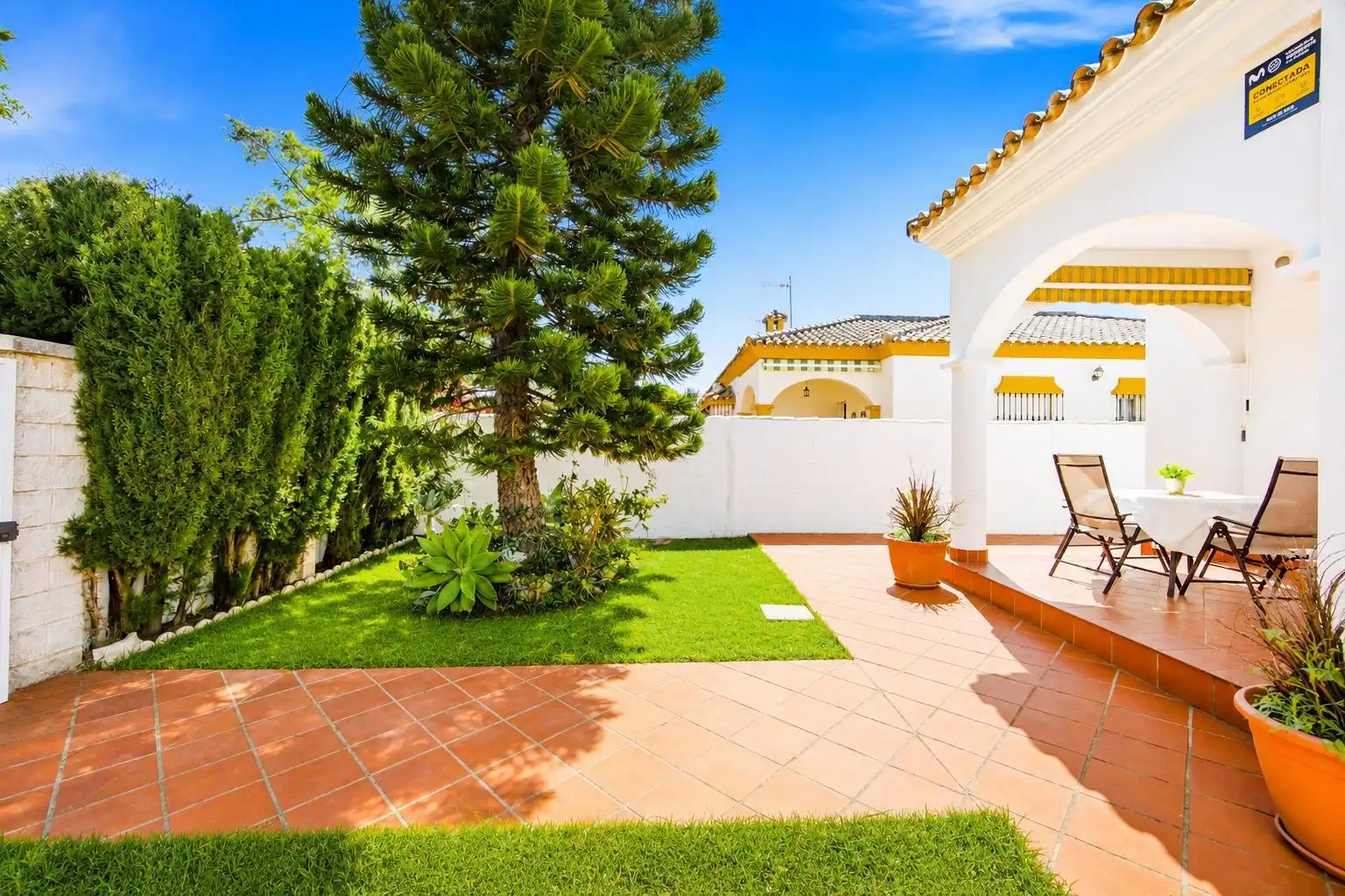 Terrassa de Casa o xalet en venda en Chiclana de la Frontera amb Jardí privat, Terrassa i Traster