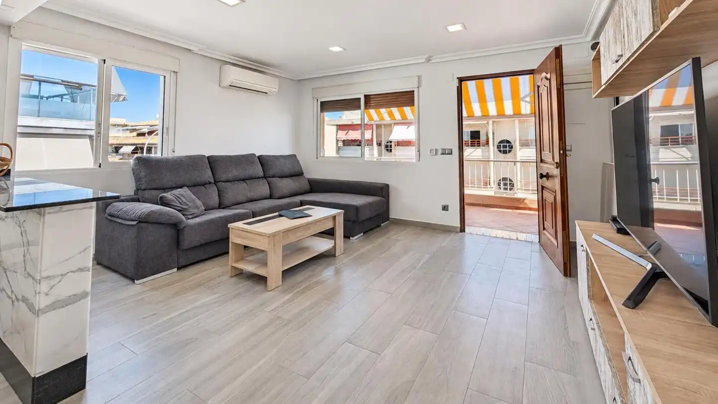 Sala d'estar de Pis en venda en Santa Pola ciudad