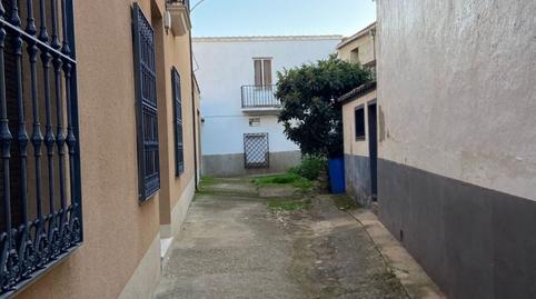Foto 2 de Casa adosada en venda a Calle Mayor de San Juan, 33, Almadén, Ciudad Real