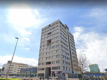 Aparcamiento con ascensor en venta en Av Juan Carlos I