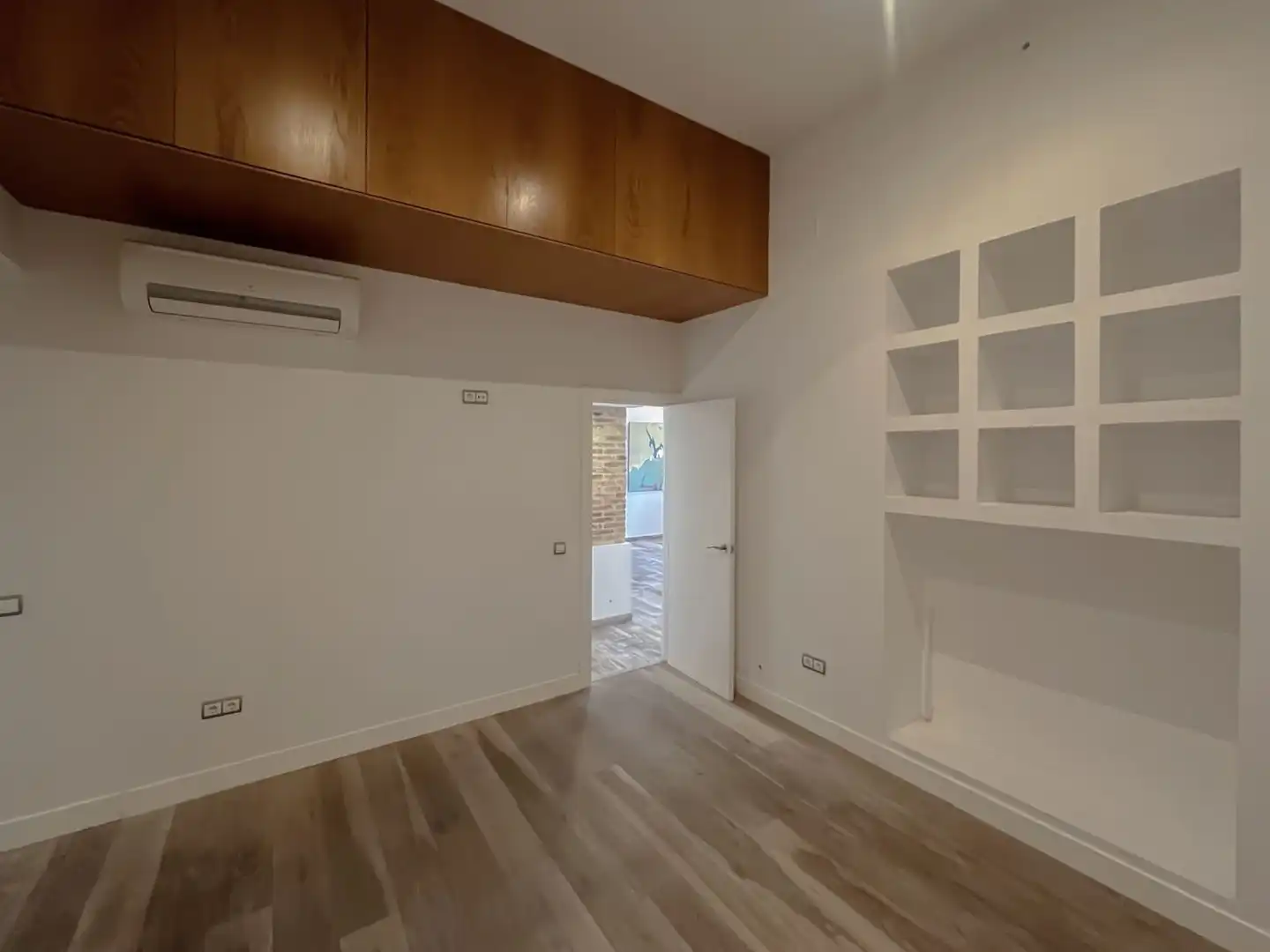 Wohnung zur Miete in Sevilla mit Klimaanlage, Heizung und Abstellraum