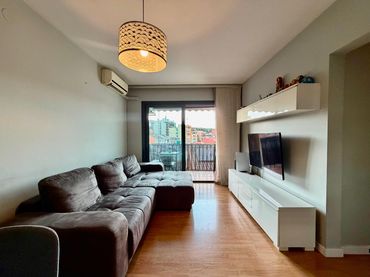Appartamento con balcone in vendita a Carrer de la Pastora