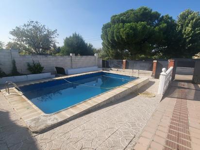 Swimming pool of House or chalet for sale in El Viso de San Juan  with Heating, Private garden and Terrace