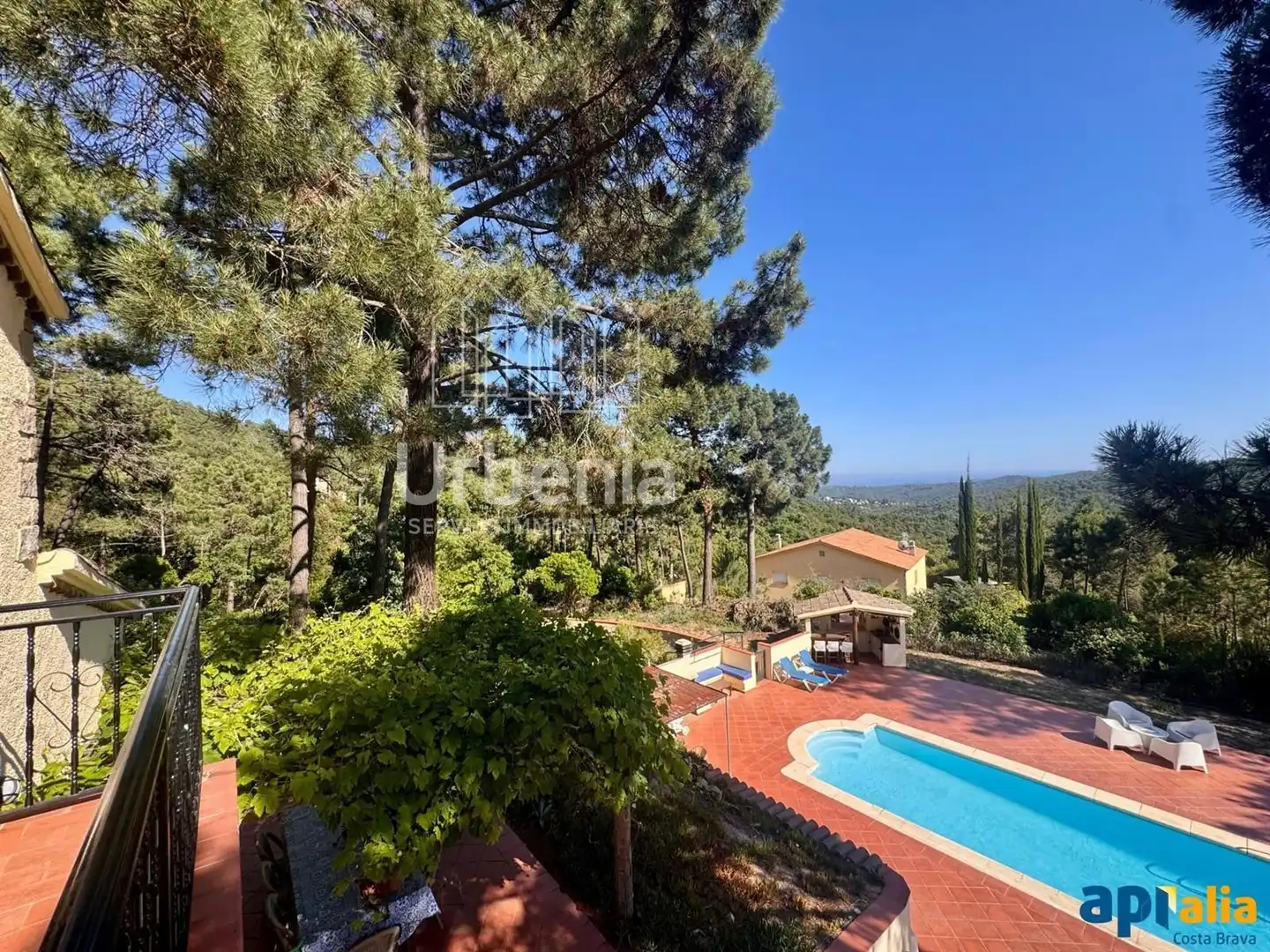Jardín de Piso en venta en Lloret de Mar con Aire acondicionado, Piscina y Amueblado