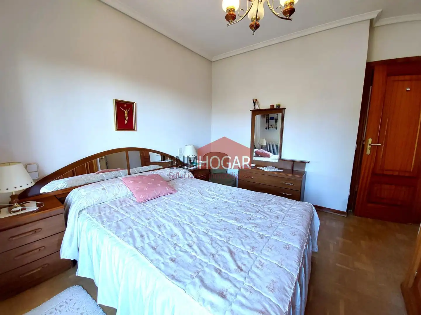 Dormitori de Casa o xalet en venda en Ávila amb Calefacció, Jardí privat i Traster