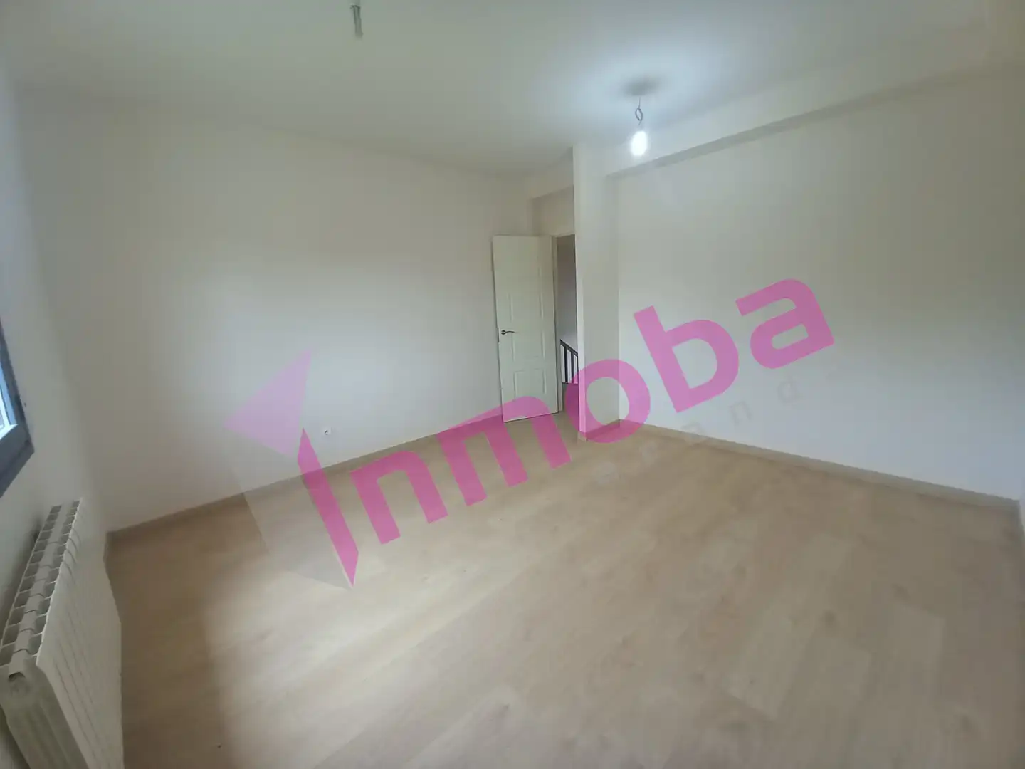 Habitación de Casa o chalet en venta en Aranda de Duero con Jardín privado, Parquet y Terraza