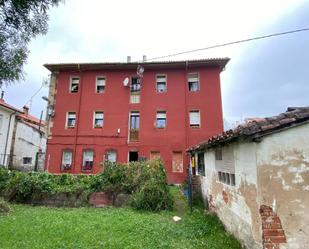 Vista exterior de Pis en venda en Torrelavega 