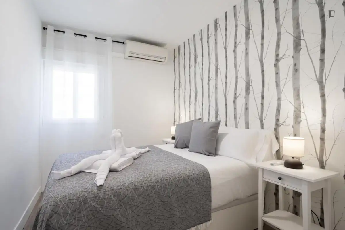 Habitación de Apartamento de alquiler en Madrid con Aire acondicionado, Amueblado y Horno