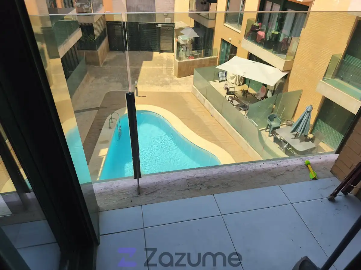 Schwimmbecken von Dachboden zur Miete in Cheste mit Terrasse, Schwimmbad und Ofen