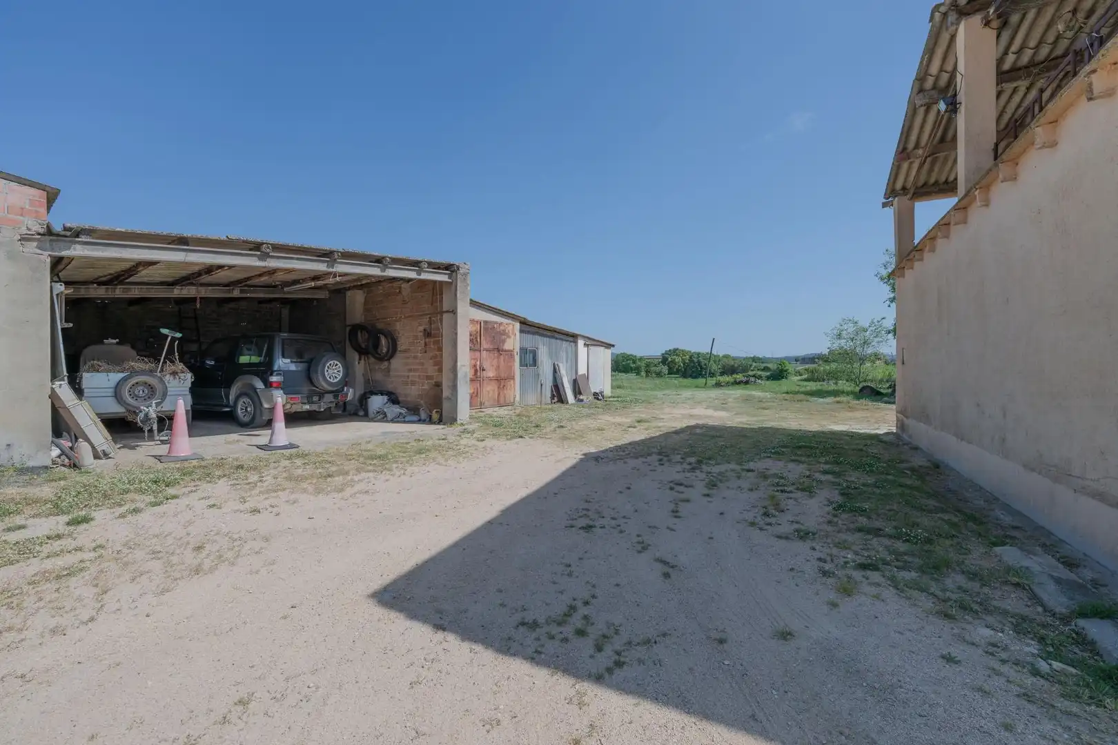 Parking de Finca rústica en venta en Vidreres