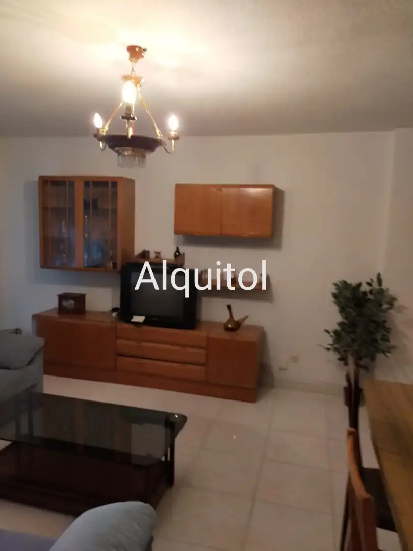 Wohnzimmer von Wohnung zur untervermieten in Toledo mit Heizung, Parkett und Möbliert