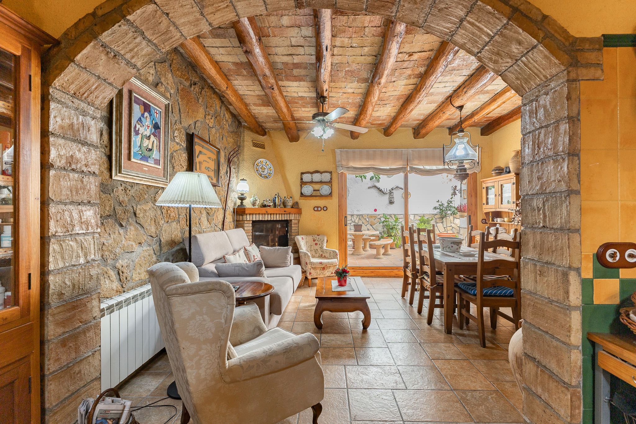 Menjador de Casa o xalet en venda en Torrelavit amb Calefacció i Terrassa