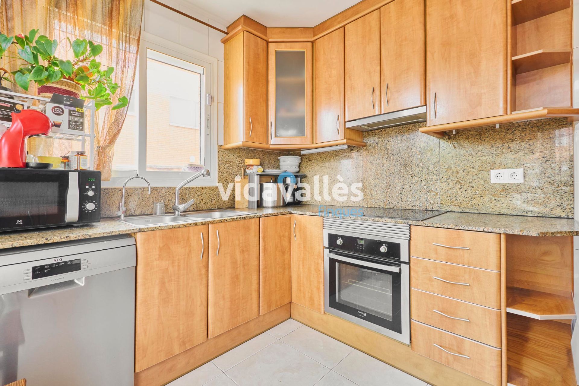 Cuina de Casa adosada en venda en Cardedeu amb Aire condicionat, Calefacció i Jardí privat