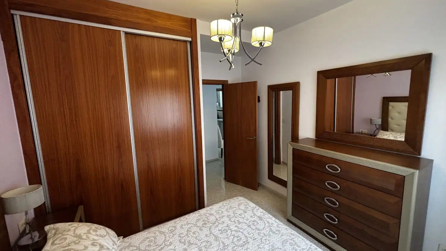 Wohnung zur Miete in SANTA ADELA, Barrio de Zaidín