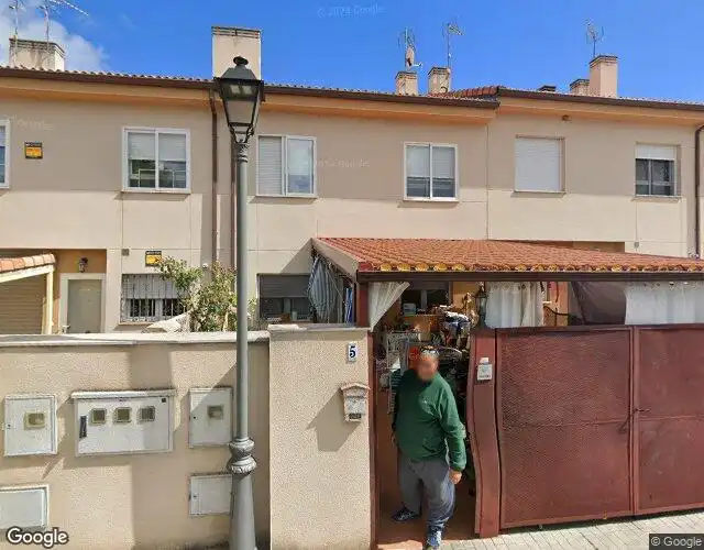 Vista exterior de Piso en venta en Hontanares de Eresma, Segovia