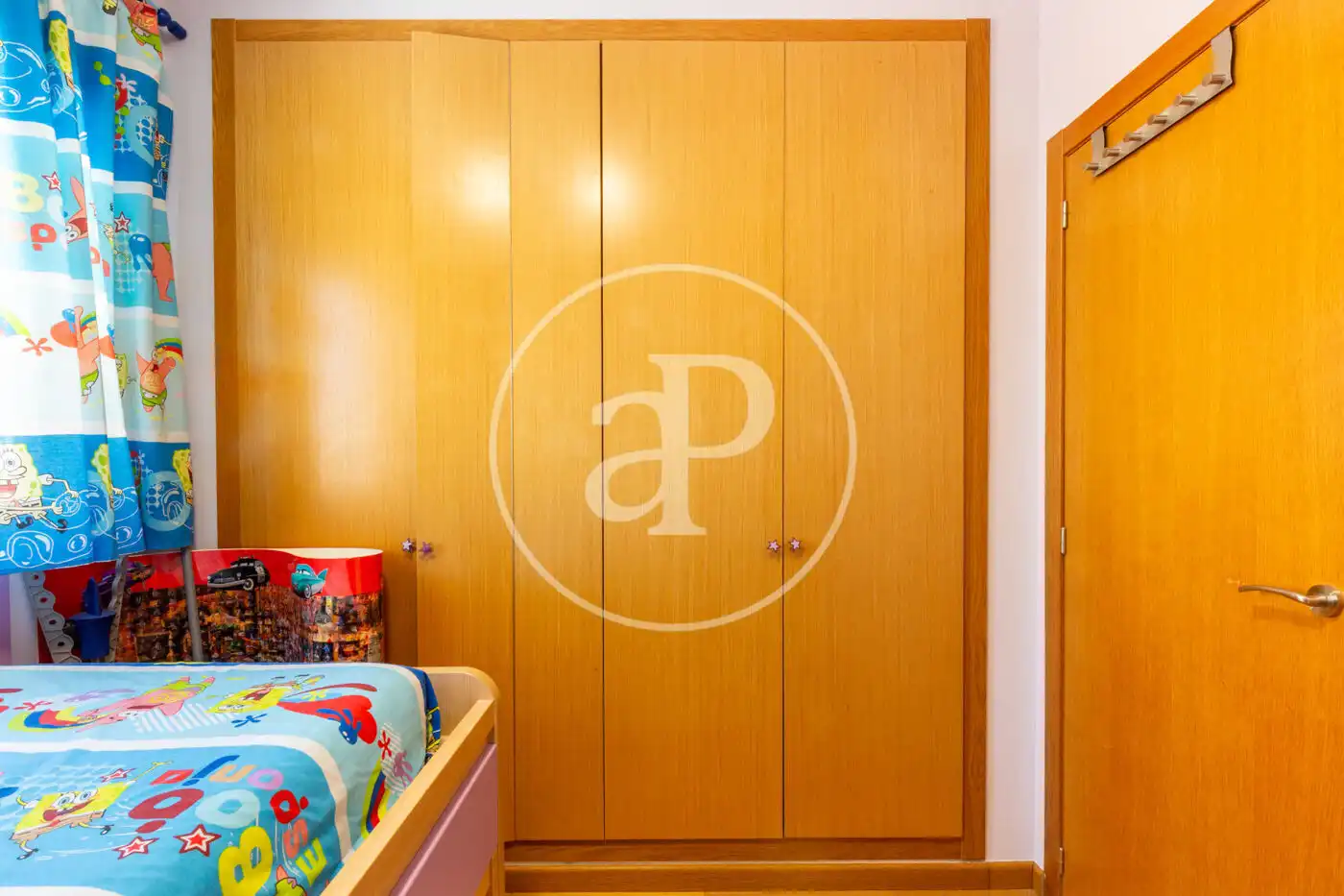 Habitación de Casa adosada en venta en Burriana / Borriana con Aire acondicionado, Calefacción y Jardín privado
