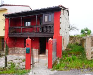 Vista exterior de Casa o xalet en venda en Siero amb Terrassa