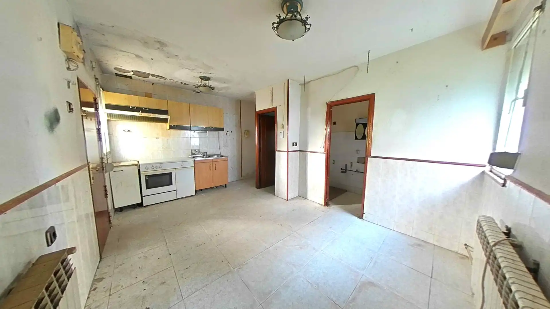 Cuina de Casa o xalet en venda en Lanzahíta amb Jardí privat i Terrassa