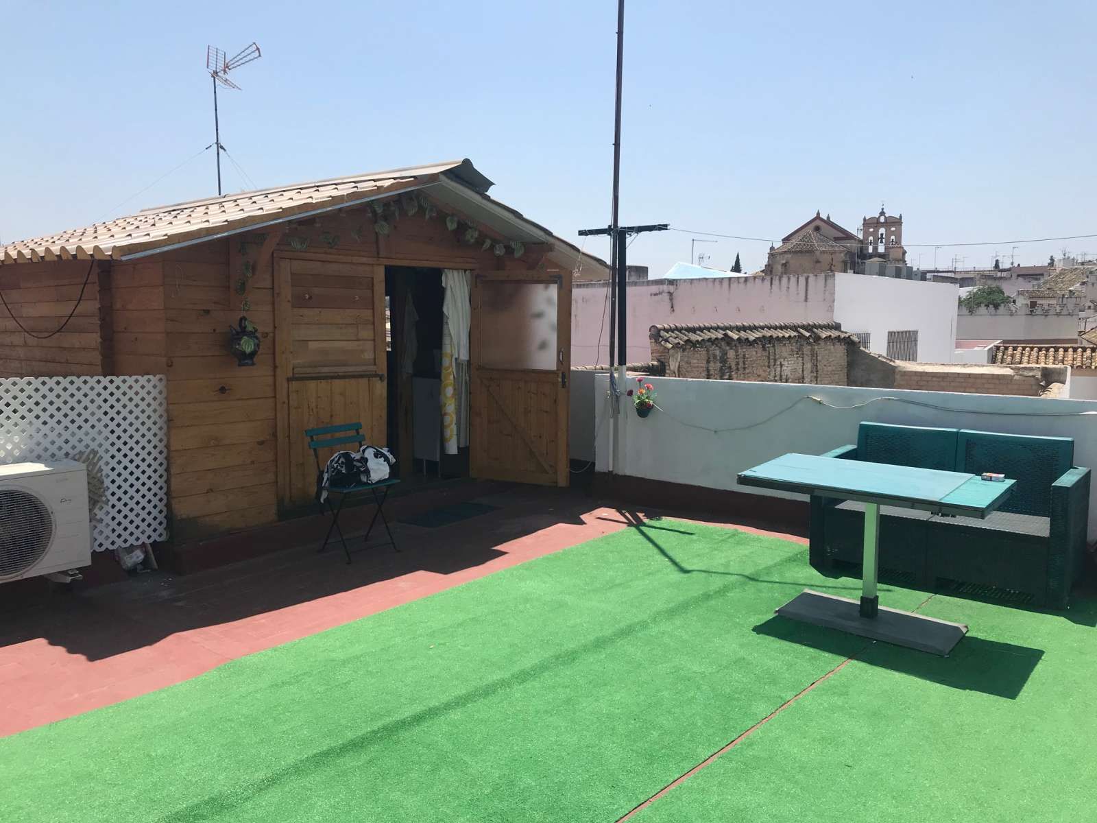 Terrace of Study to share in  Córdoba Capital  with Air Conditioner and Terrace