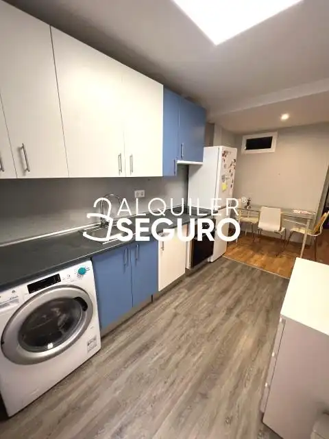 Kitchen of Flat for rent in Pinto  with Air Conditioner, Heating and Terrace