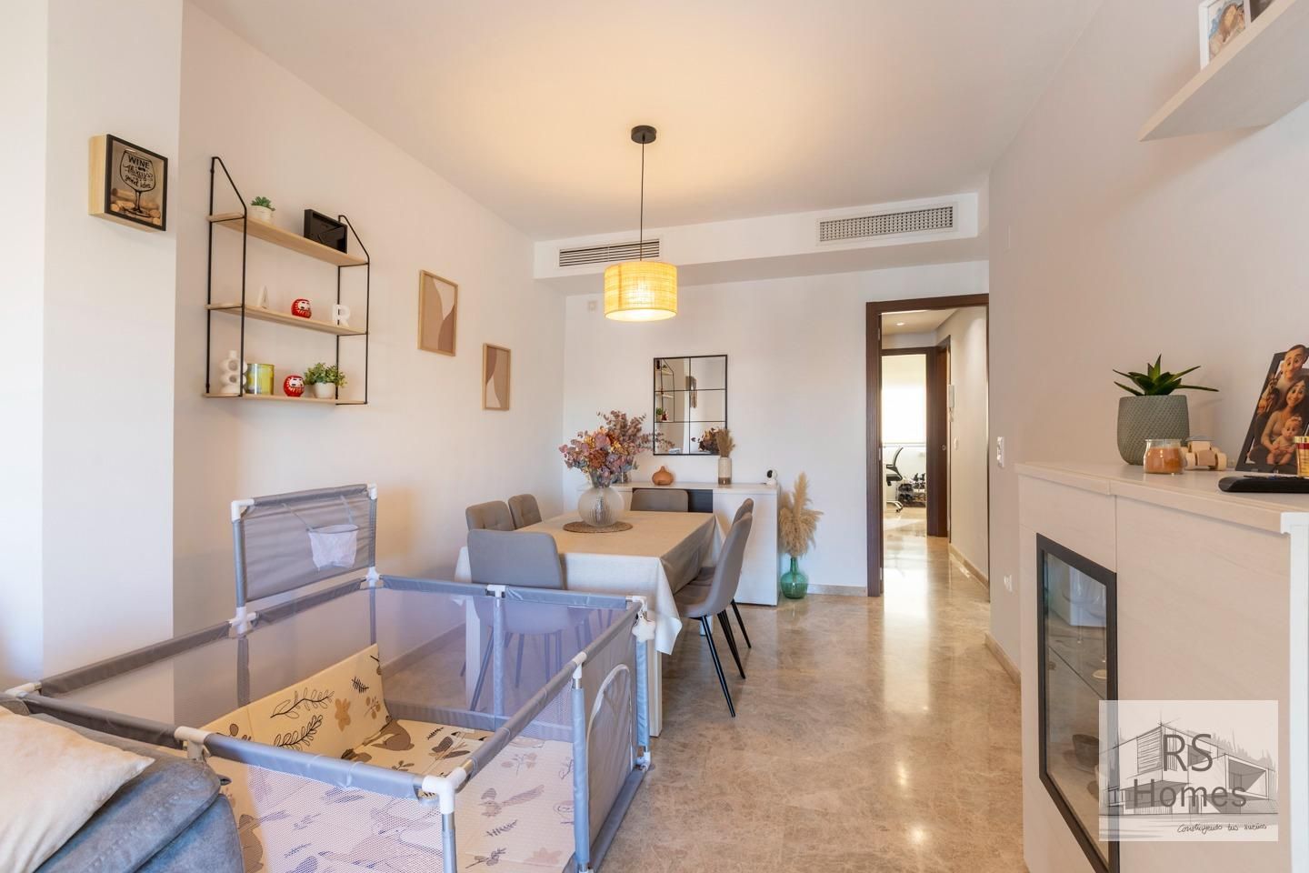 Sala d'estar de Pis en venda en Torrent amb Aire condicionat, Calefacció i Jardí privat