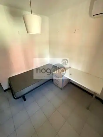 Habitación de Piso de alquiler en Sevilla con Aire acondicionado y Amueblado