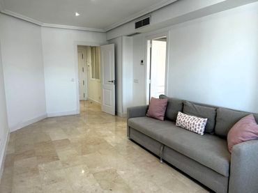 Apartament amb ascensor de lloguer a Calle PRINCESA