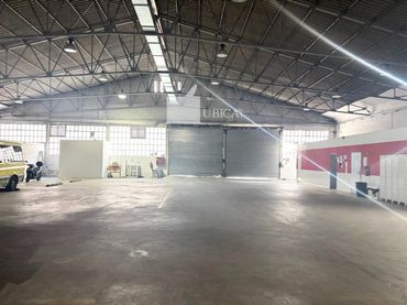 Industriegebäude zur Miete in Sud