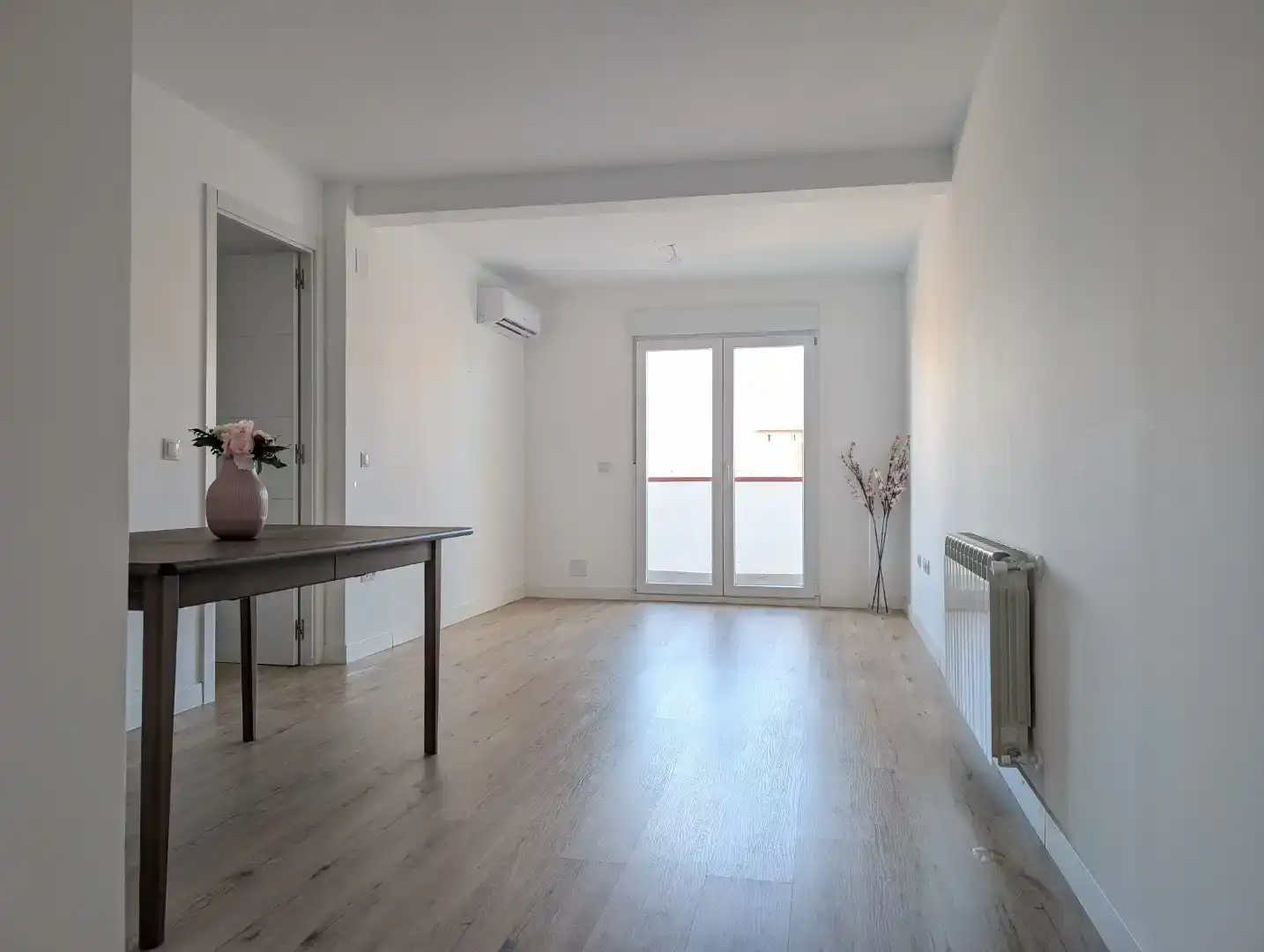 Sala d'estar de Pis en venda en  Madrid Capital amb Aire condicionat