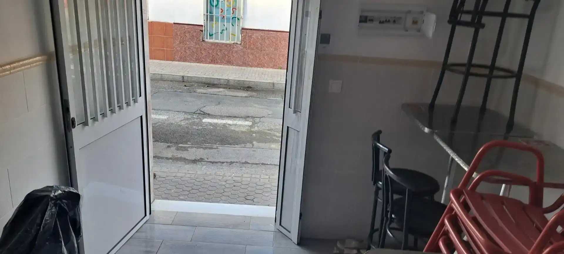 Parkplatz von Geschaftsraum zur Miete in Sevilla mit Möbliert