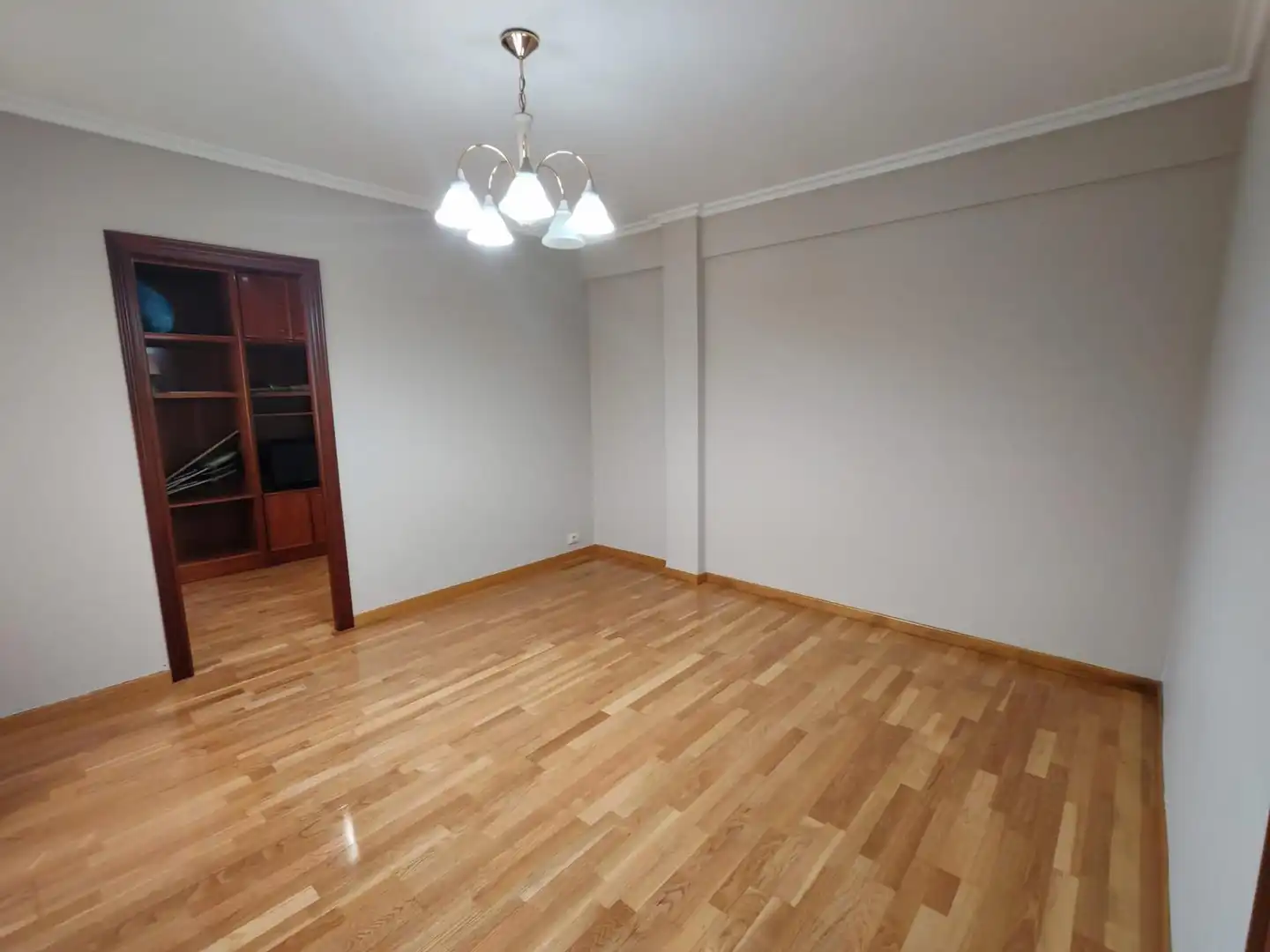 Piso de alquiler en O Castro