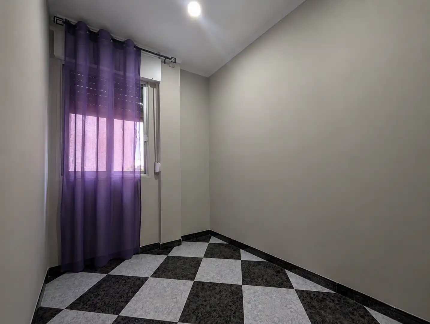 Habitación de Piso en venta en Huelva con Aire acondicionado