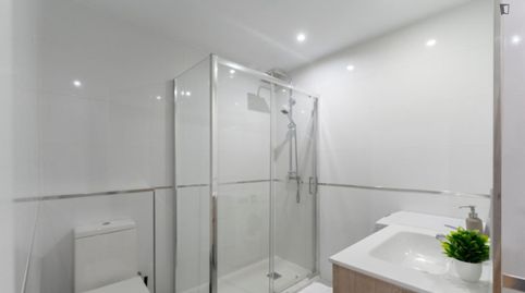 Photo 2 of Room in Adelfas, Madrid Capital