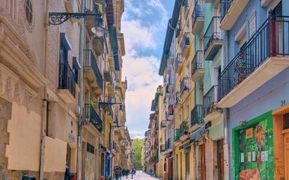 Vista exterior de Pis en venda en  Pamplona / Iruña amb Balcó